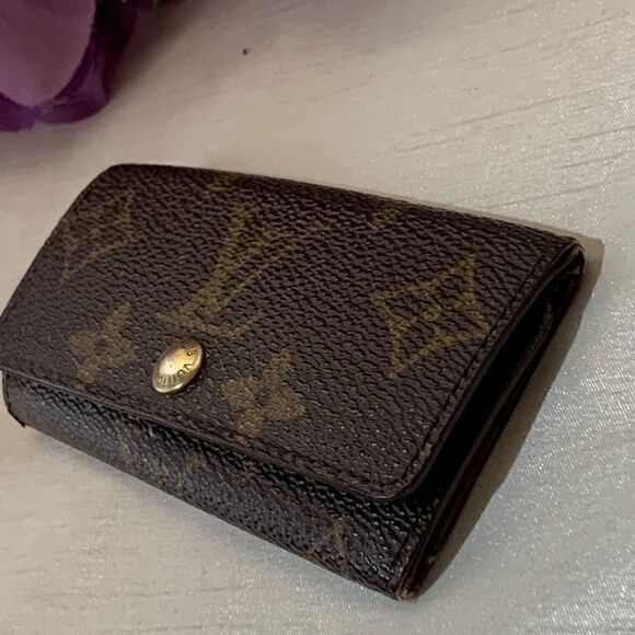 Authentic Louis Vuitton Monogram 4 Key Wallet - Picture 5 of 8